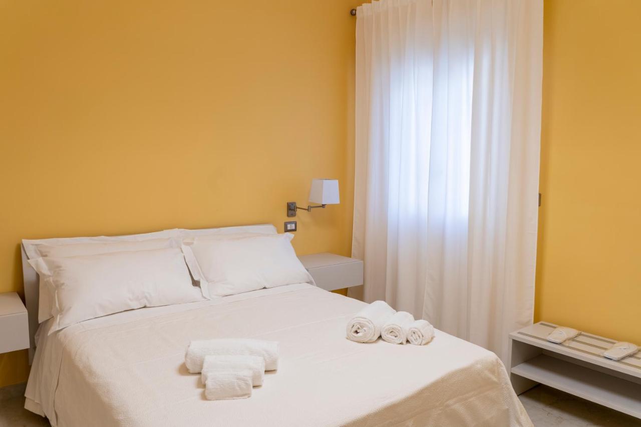 A Casa Dei Miei Hotel San Pietro Vernotico Buitenkant foto