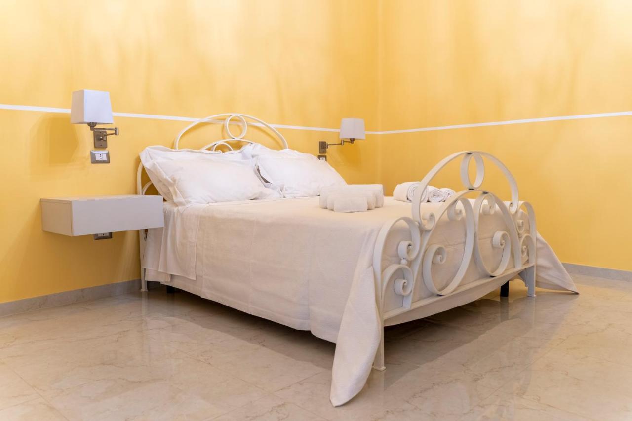 A Casa Dei Miei Hotel San Pietro Vernotico Buitenkant foto