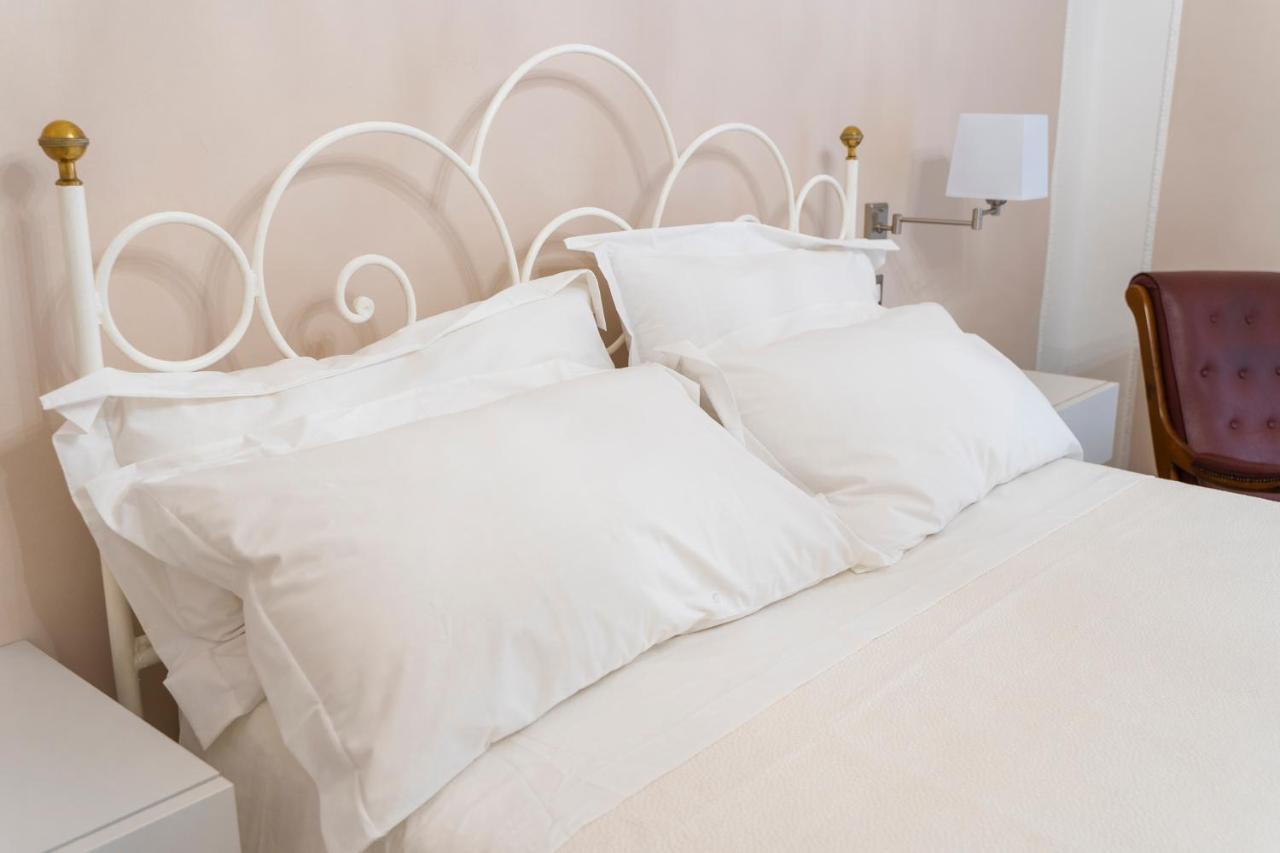 A Casa Dei Miei Hotel San Pietro Vernotico Buitenkant foto