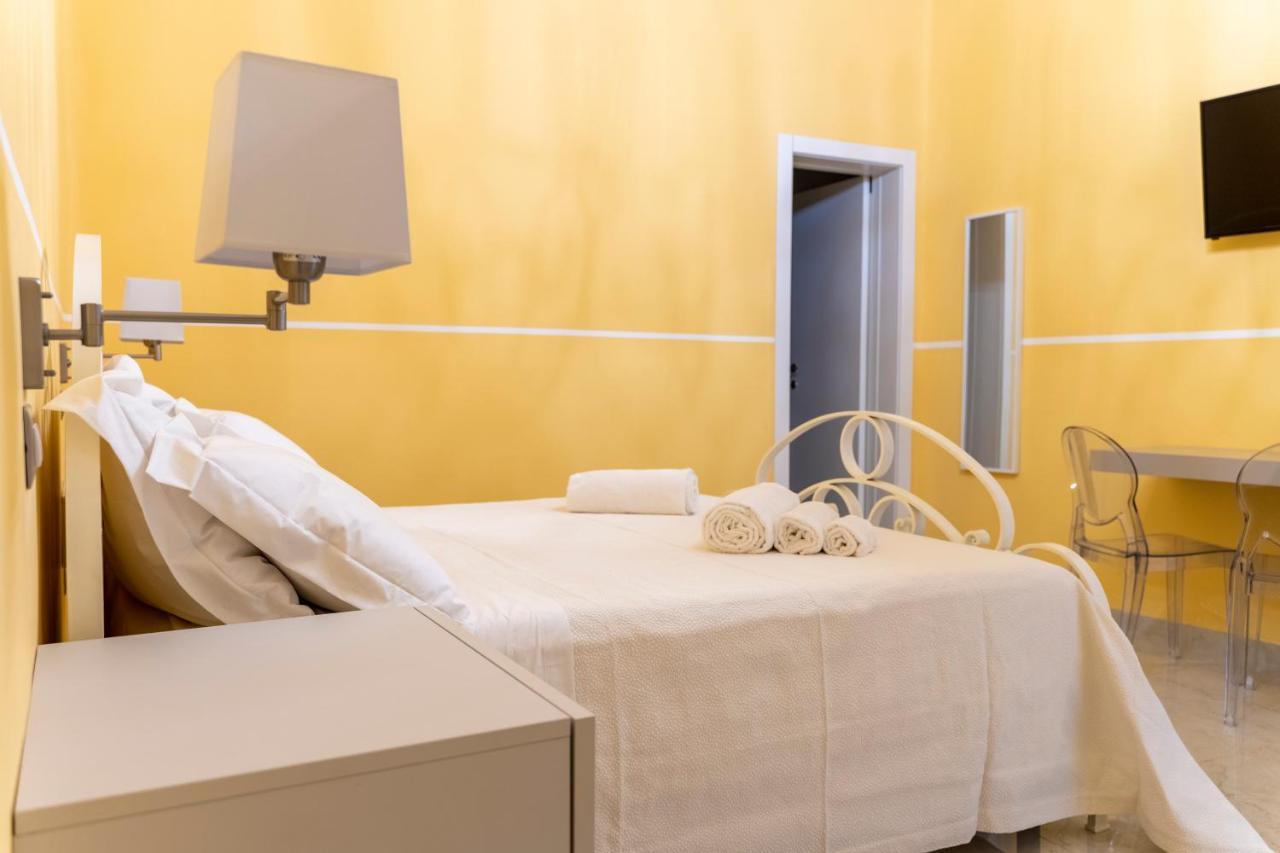 A Casa Dei Miei Hotel San Pietro Vernotico Buitenkant foto