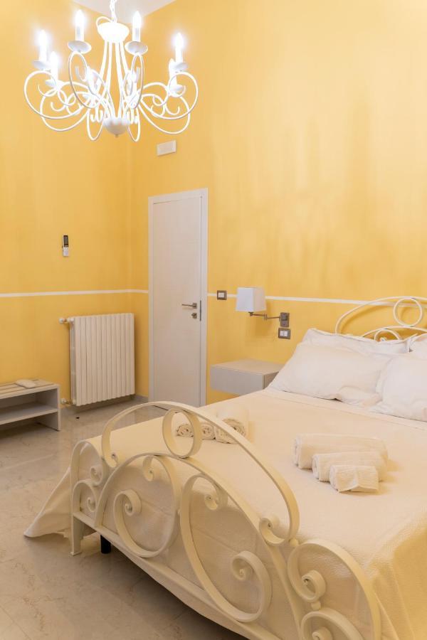 A Casa Dei Miei Hotel San Pietro Vernotico Buitenkant foto