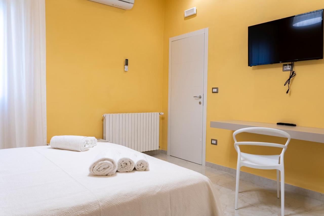 A Casa Dei Miei Hotel San Pietro Vernotico Buitenkant foto