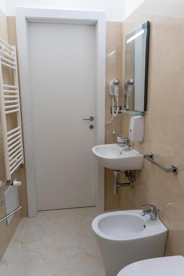 A Casa Dei Miei Hotel San Pietro Vernotico Buitenkant foto